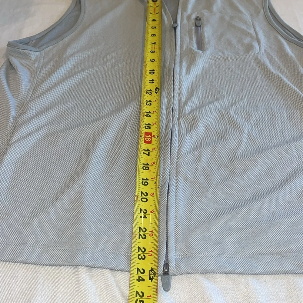 26113 Brooks Brothers performance series vest gray SZ XL LITE and comfortable - Picture 5 of 10